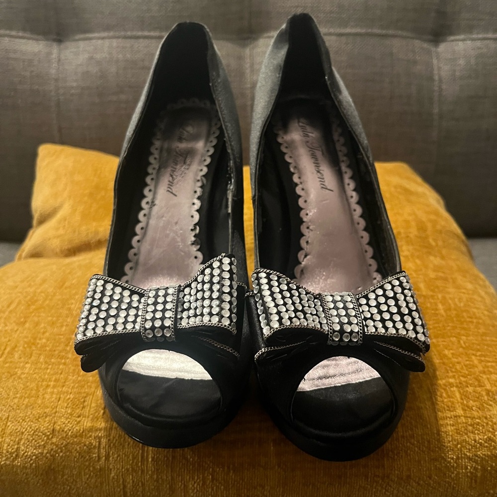 Formal platform heels